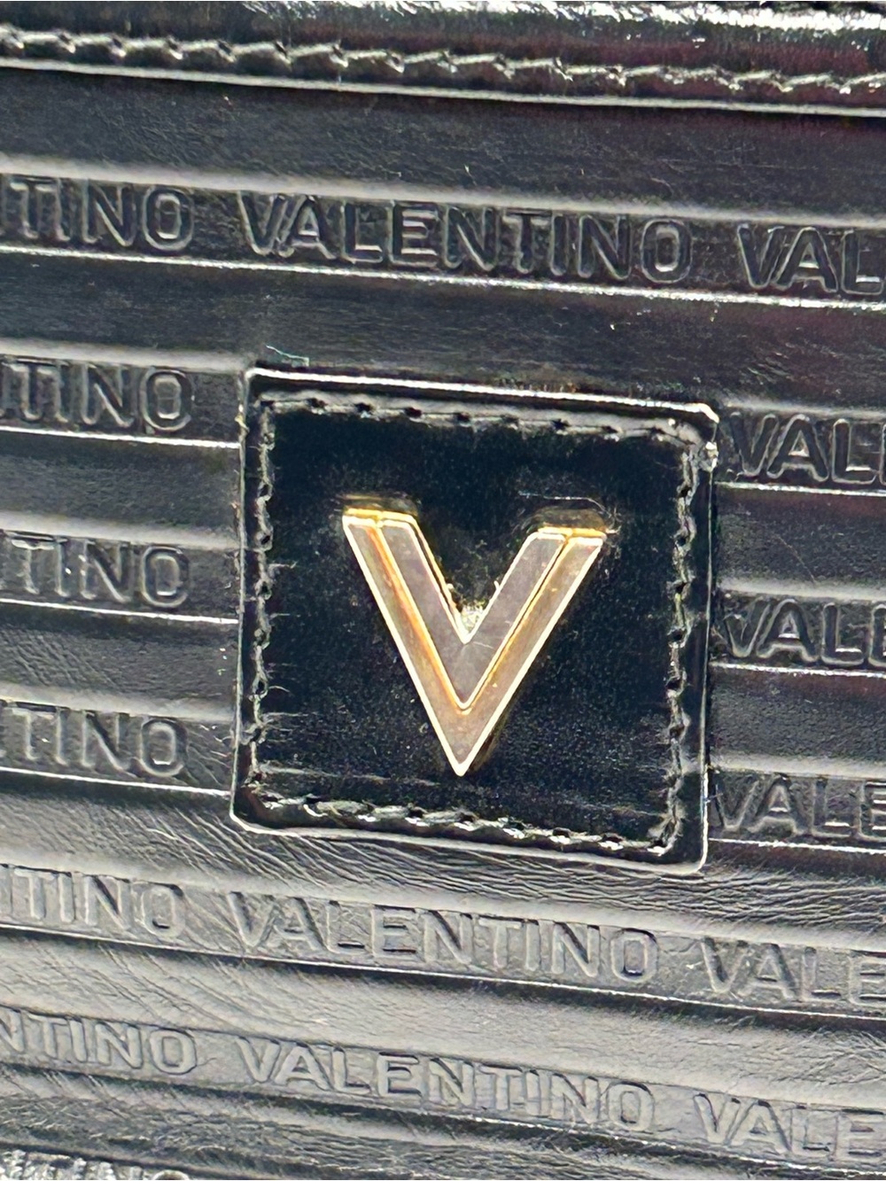 Mario Valentino Vintage Black Crossbody with Gold V Emblem - Picture 3 of 9